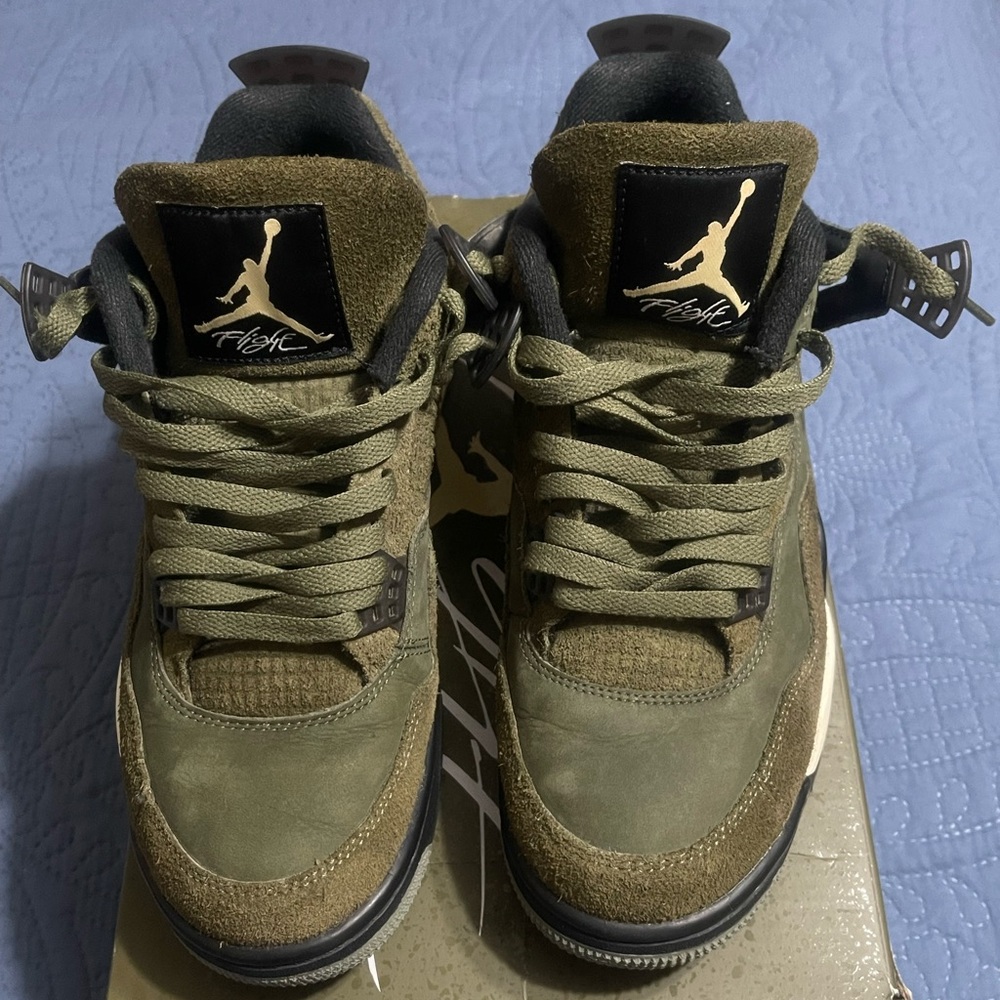 Air Jordan 4 Retro SE Medium Craft Olive